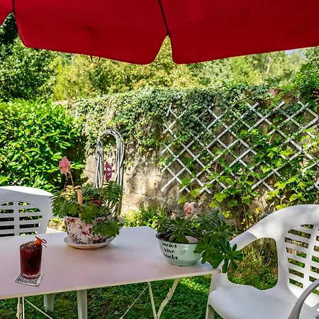 2 Venkovský dům Selores